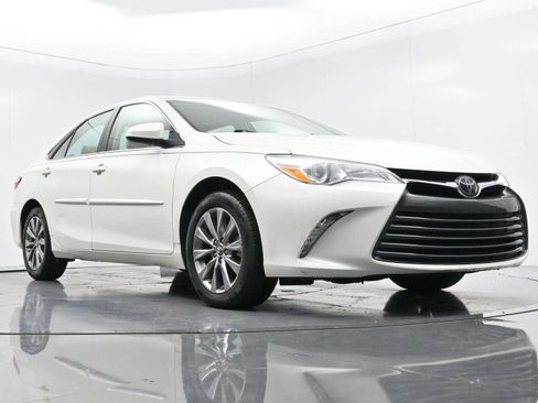 Used 2017 Toyota Camry XLE image 41