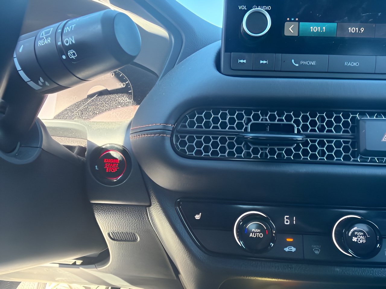 Used 2025 Honda HR-V Sport image 23