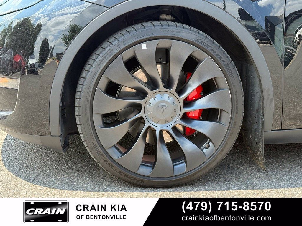 Used 2022 Tesla Model Y Performance AWD/4WD image 31