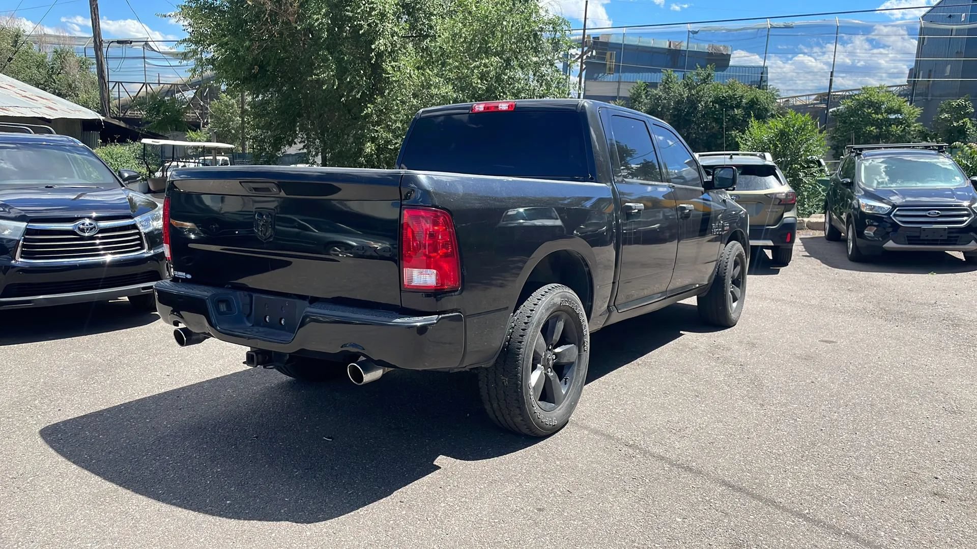 Used 2016 RAM 1500 Express w/ Black Ram 1500 Express Group AWD/4WD image 6
