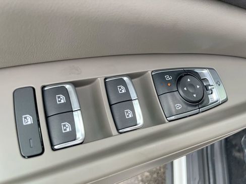 New 2026 Kia Carnival EX image 40