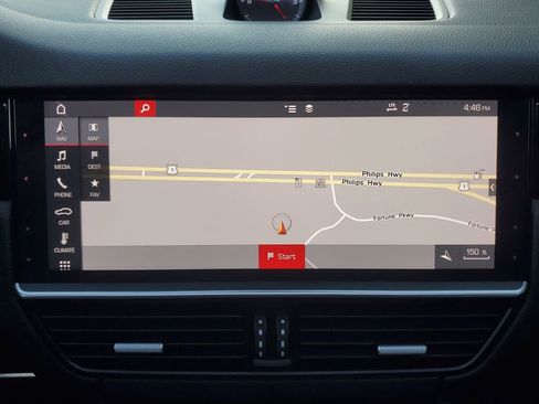 Used 2019 Porsche Cayenne S image 29