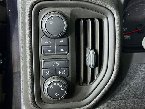 Used 2024 Chevrolet Silverado 1500 Custom Trail Boss image 10