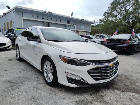 Used 2021 Chevrolet Malibu LT FWD image 18
