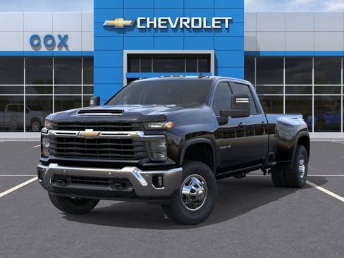 New 2026 Chevrolet Silverado 3500 LT w/ All Star Edition AWD/4WD image 6