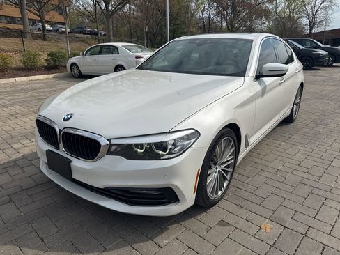 Used 2018 BMW 540i image 1