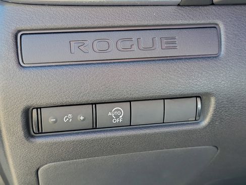 Certified 2024 Nissan Rogue S image 31