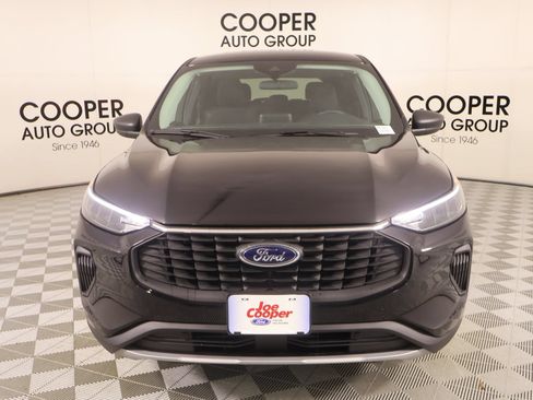 Used 2026 Ford Escape Active w/ Cold Weather Package FWD image 9