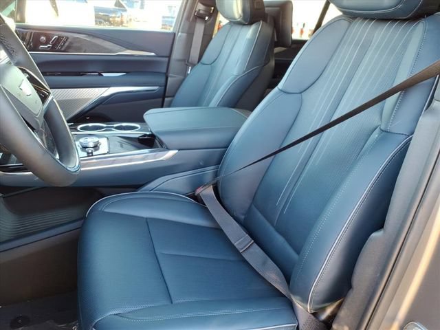 New 2026 Cadillac Escalade IQ Luxury 2 AWD/4WD image 5