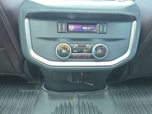 Certified 2025 Ford Expedition Max Platinum w/ Platinum Ultimate Package AWD/4WD image 17