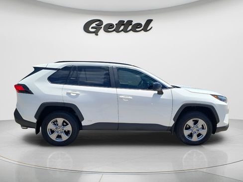 Certified 2025 Toyota RAV4 LE AWD/4WD image 4