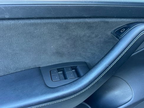 Used 2021 Tesla Model 3 Standard Range Plus image 10