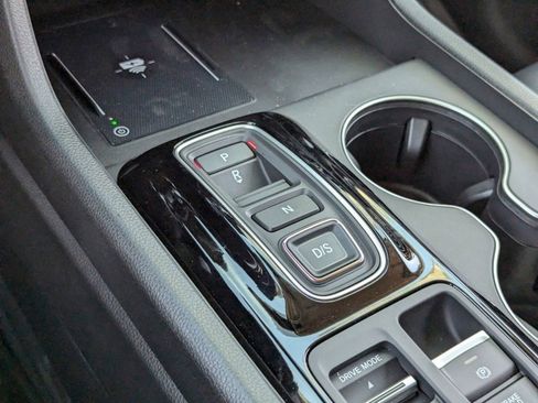 New 2025 Honda Pilot EX-L image 16