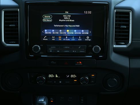 Used 2024 Nissan Frontier SL w/ Technology Package image 12