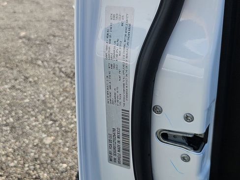 New 2026 RAM 2500 Limited AWD/4WD image 29