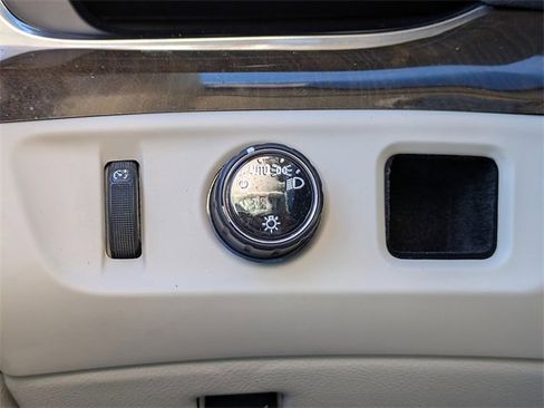 Used 2019 Cadillac Escalade Premium Luxury w/ LPO, Radiant Package image 26