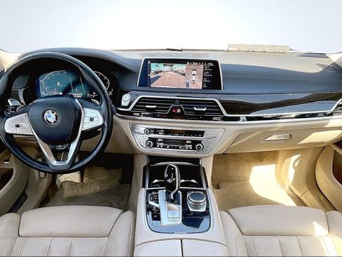 Used 2021 BMW 740i RWD image 16