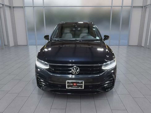 Used 2022 Volkswagen Tiguan SE R-Line AWD/4WD image 3