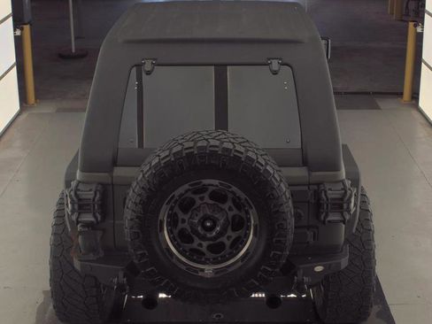 Used 2019 Jeep Wrangler Unlimited Rubicon AWD/4WD image 6