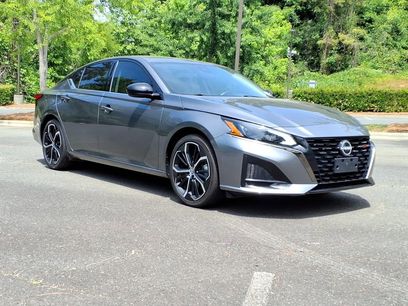 Used 2024 Nissan Altima 2.5 SR