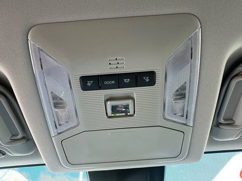 Used 2024 Toyota RAV4 XLE AWD/4WD image 45