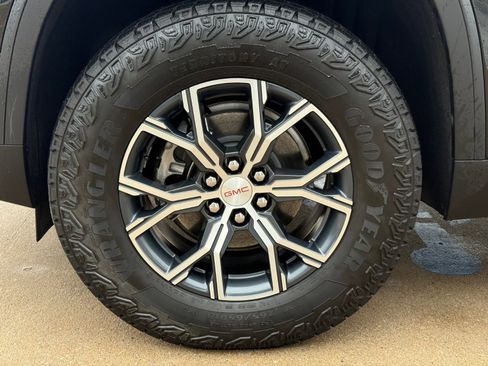 Certified 2025 GMC Acadia AT4 w/ Luxury Package image 6