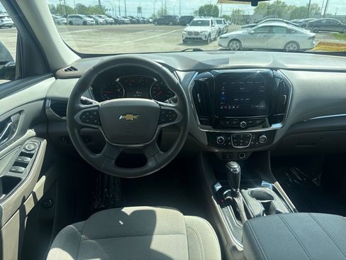 Used 2020 Chevrolet Traverse LT w/ LPO, 'HIT The Road' Package AWD/4WD image 13
