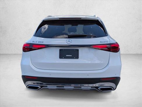 Used 2026 Mercedes-Benz GLC 300 4MATIC image 7