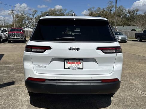 New 2026 Jeep Grand Cherokee L Limited w/ Limited Altitude Package image 5