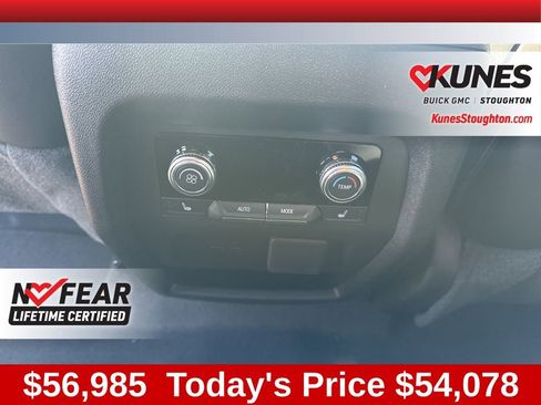 New 2026 GMC Acadia AT4 w/ Luxury Package image 36