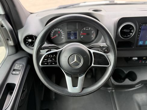 Used 2021 Mercedes-Benz Sprinter 4500 image 15