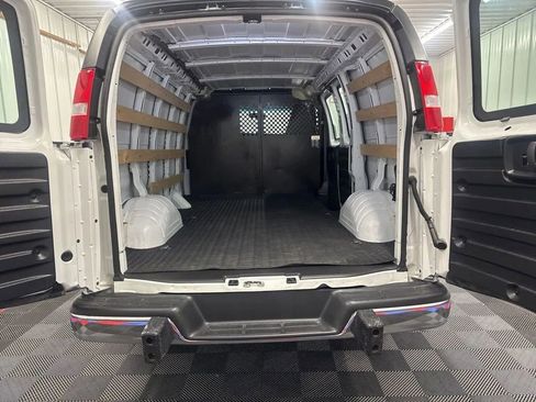 Used 2023 GMC Savana 2500 Work Van image 4