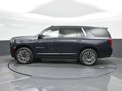 Used 2023 GMC Yukon Denali Ultimate AWD/4WD image 2