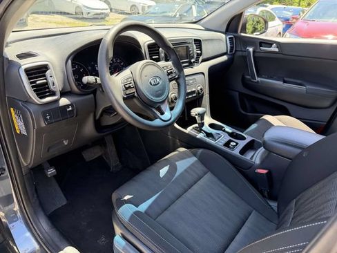 Used 2019 Kia Sportage LX AWD/4WD image 9