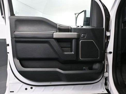 Used 2019 Ford F150 Raptor w/ Equipment Group 802A Luxury image 22