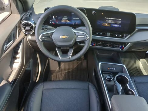 New 2026 Chevrolet Equinox LT w/ Convenience Package II AWD/4WD image 19