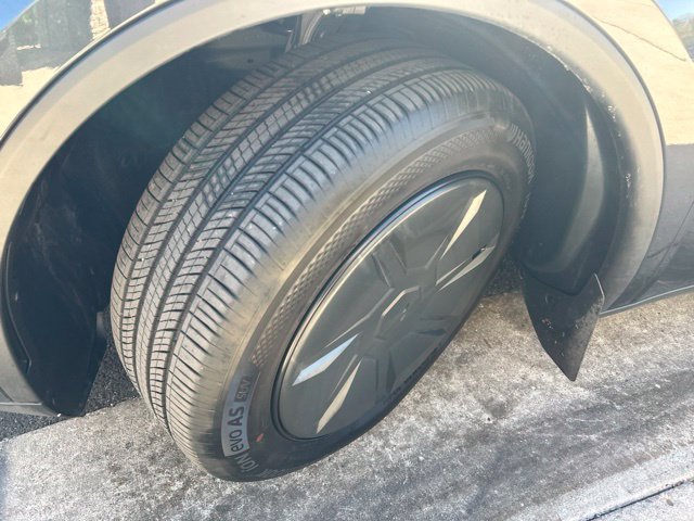 Used 2026 Tesla Model Y Long Range AWD/4WD image 9