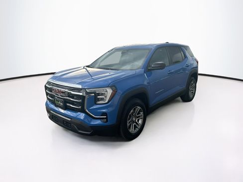 Used 2025 GMC Terrain Elevation w/ Technology Package II AWD/4WD image 3