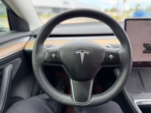 Used 2022 Tesla Model 3 Long Range AWD/4WD image 6
