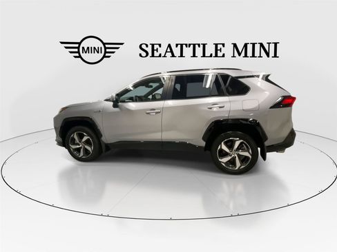 Used 2023 Toyota RAV4 SE w/ Weather & Moonroof Package AWD/4WD image 6