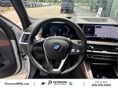 New 2026 BMW X5 xDrive50e w/ Premium Package AWD/4WD image 21