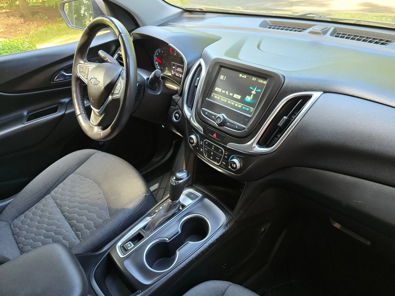 Used 2018 Chevrolet Equinox LT AWD/4WD image 11