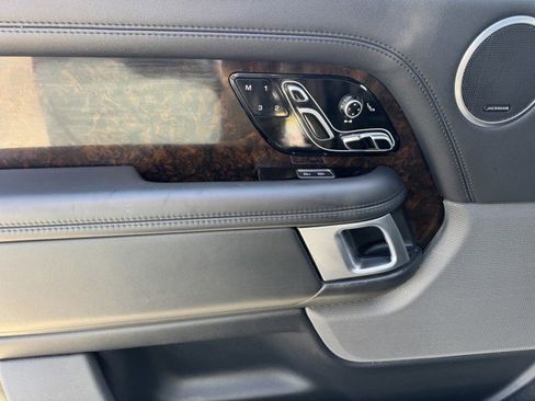 Used 2022 Land Rover Range Rover Westminster Edition image 18