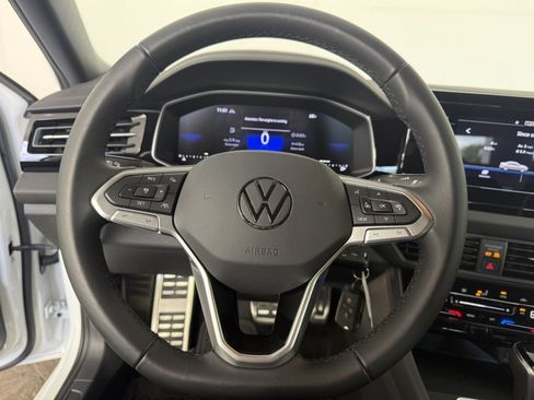Used 2025 Volkswagen Jetta Sport FWD image 19