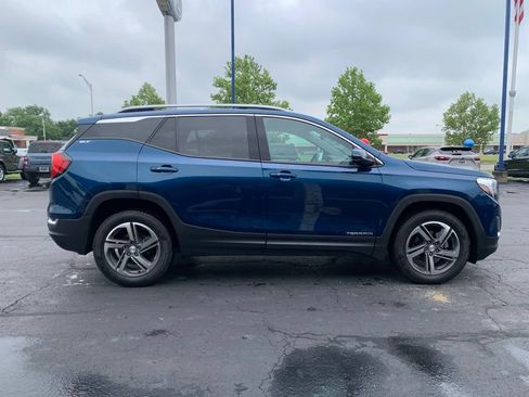 Used 2020 GMC Terrain SLT AWD/4WD image 2