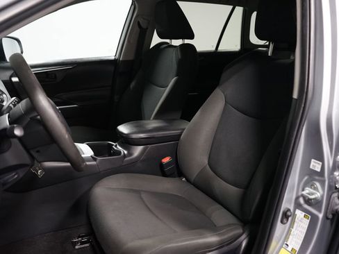 Certified 2023 Toyota RAV4 LE image 25