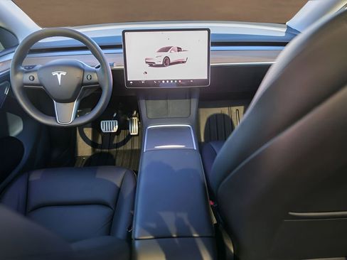 Used 2023 Tesla Model Y Performance image 22