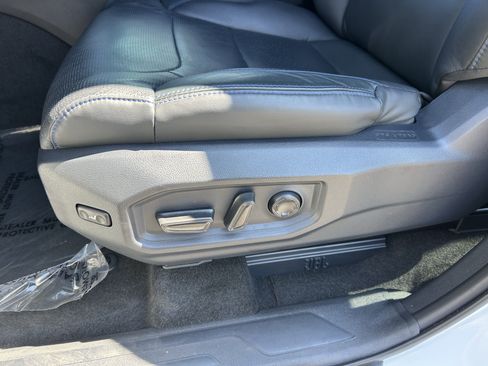 Used 2025 Toyota Tundra Platinum image 17