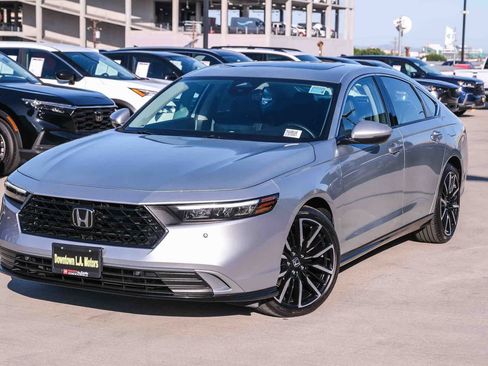 Used 2024 Honda Accord Touring image 1