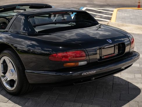 Used 1994 Dodge Viper RT/10 RWD image 14